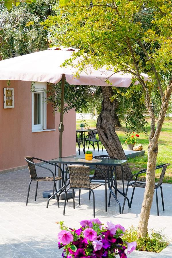 Olivento Beach Front Suites Потос Экстерьер фото
