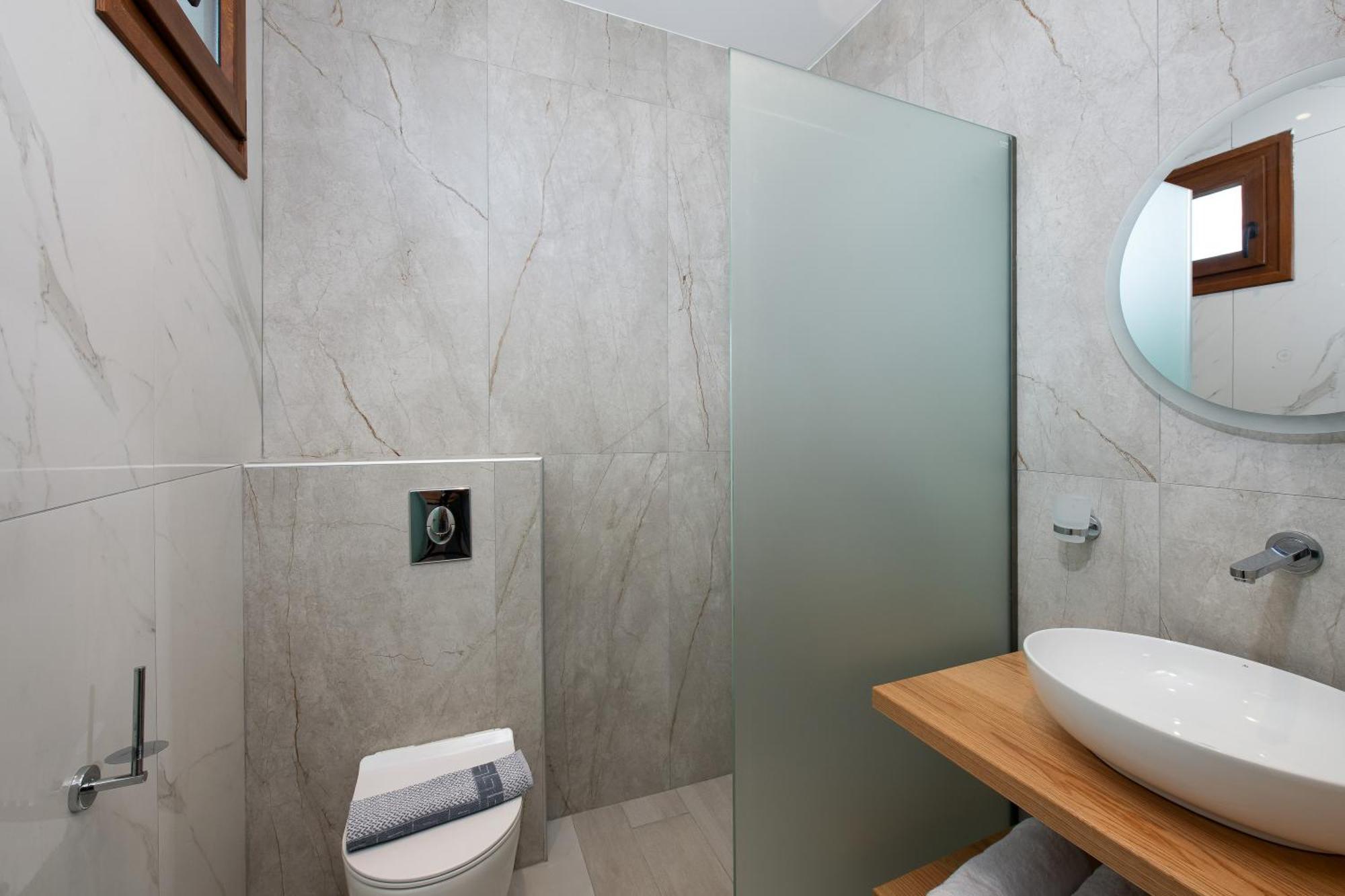 Olivento Beach Front Suites Потос Экстерьер фото