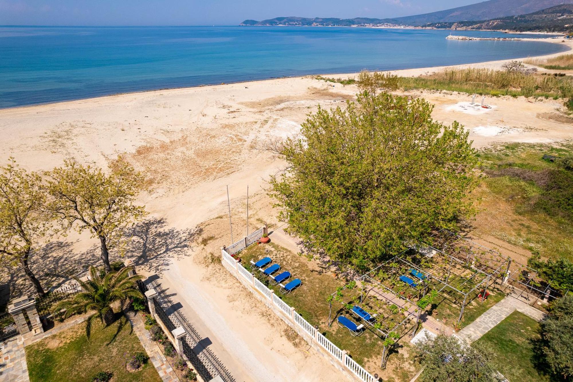 Olivento Beach Front Suites Потос Экстерьер фото