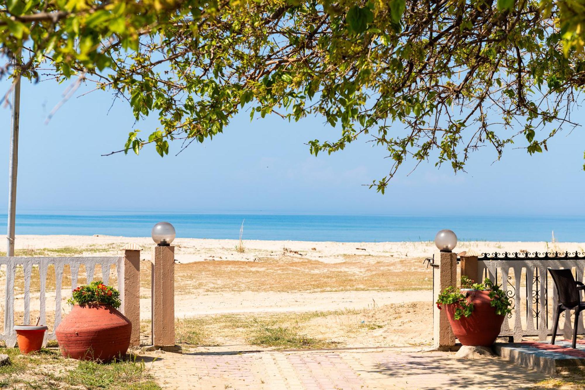 Olivento Beach Front Suites Потос Экстерьер фото