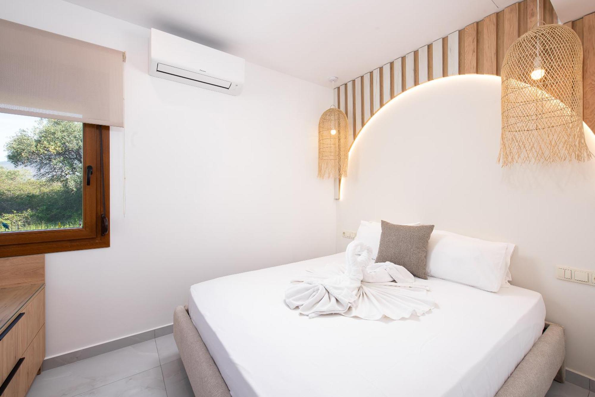 Olivento Beach Front Suites Потос Экстерьер фото