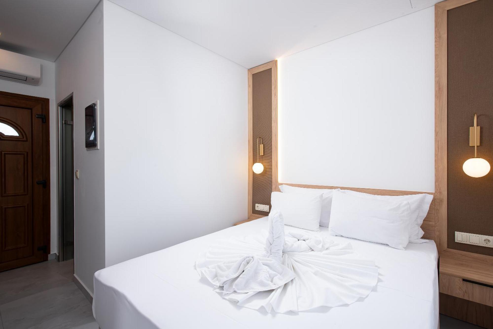 Olivento Beach Front Suites Потос Экстерьер фото