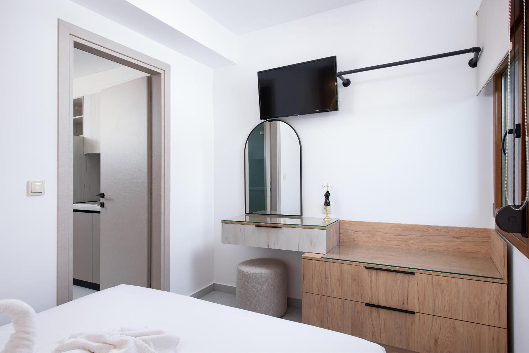 Olivento Beach Front Suites Потос Экстерьер фото